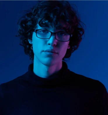 img-team-6 img-team-6